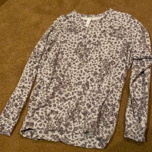 COPY - Athleta Grey print sweatshirt. Like new